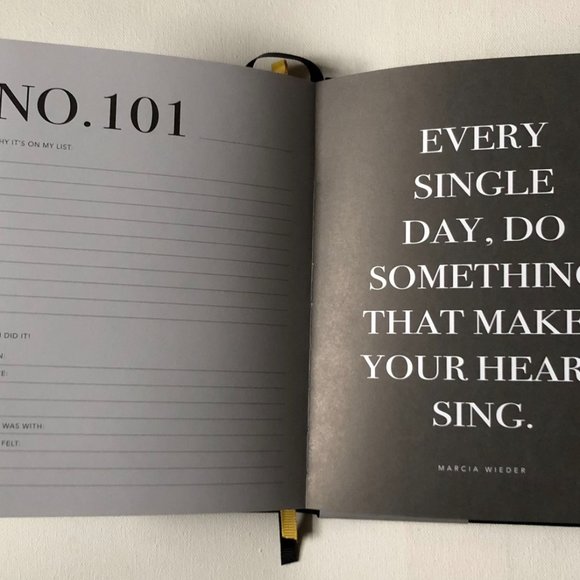 😃 Free With Any Purchase Bucket List Book Goal Setter Notebook Journal - Picture 8 of 10